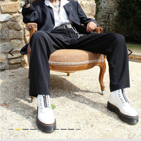 Dr. Martens Sinclair Platform Boots WORN ONCE - Picture 3 of 7